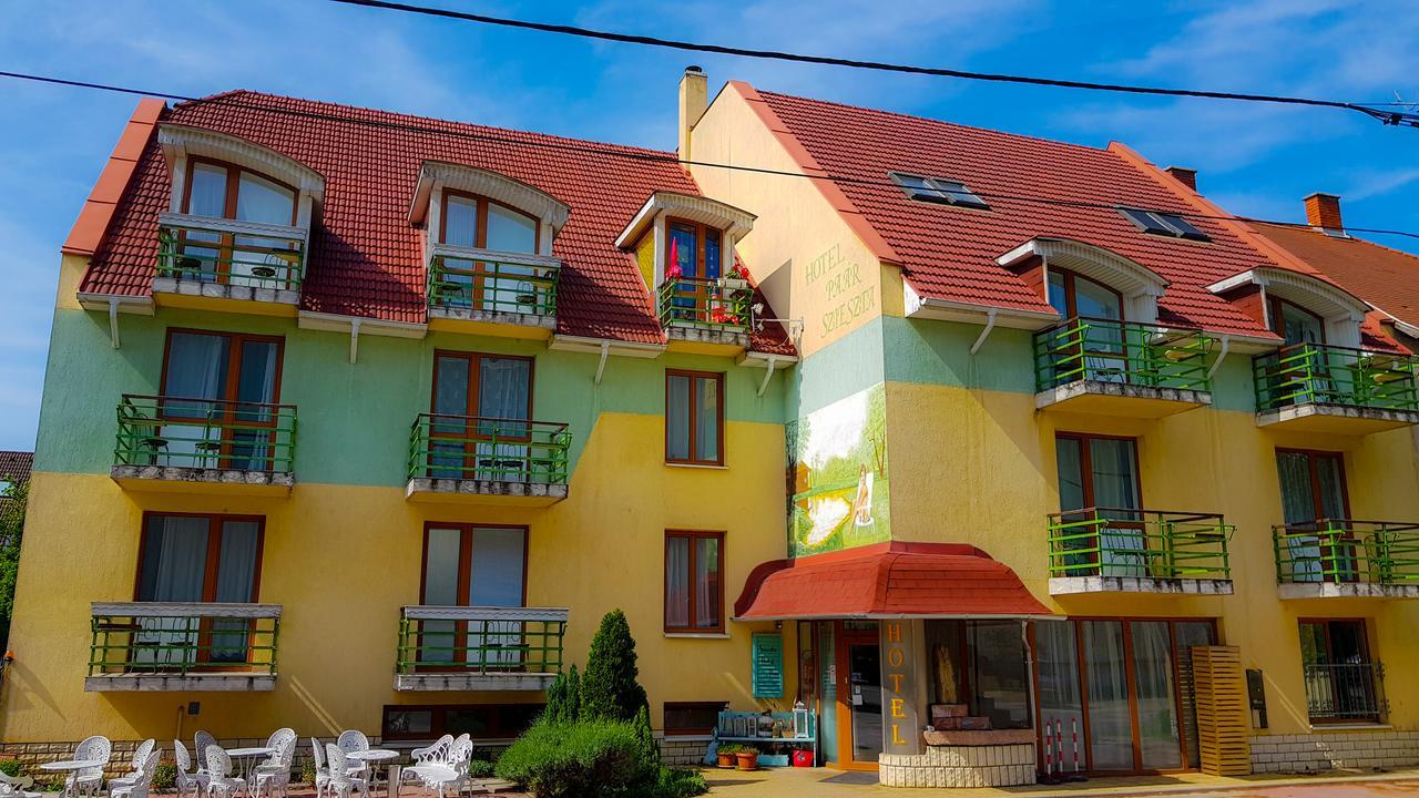 Hotel Paar Szieszta Győr Buitenkant foto